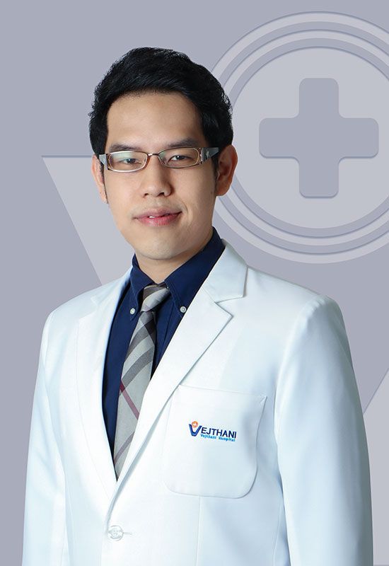ผศ.นพ. ธเนศ เดชศักดิพล