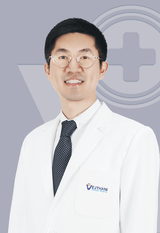 DR. APIRAK JUNPENG