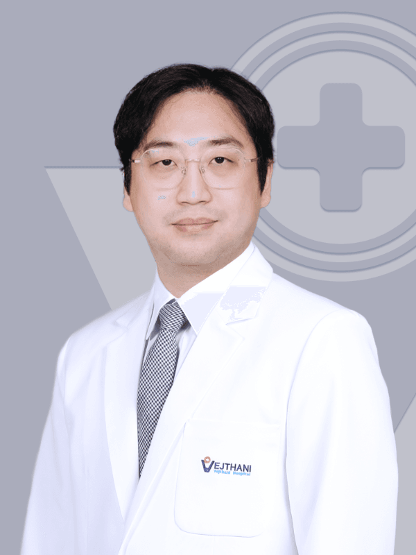 DR. KUNUT STAPHOLDEJA